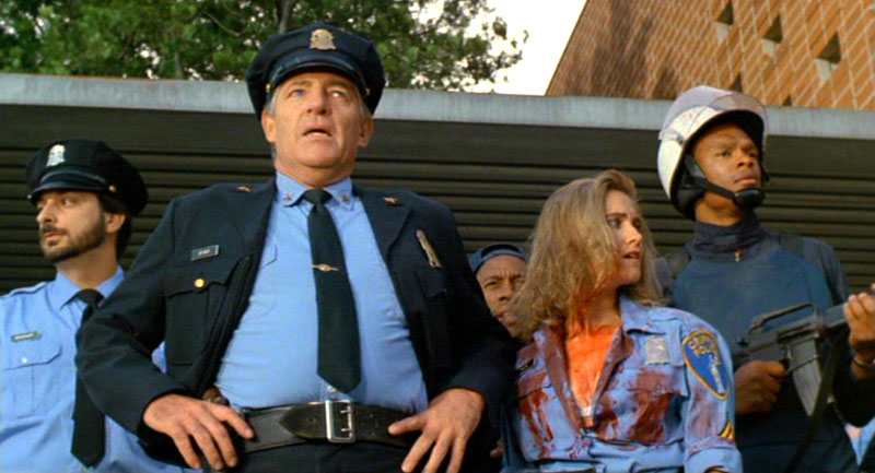 Кадры из Возвращение в школу ужасов (1987)