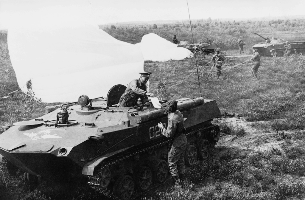 В зоне особого внимания (1978)