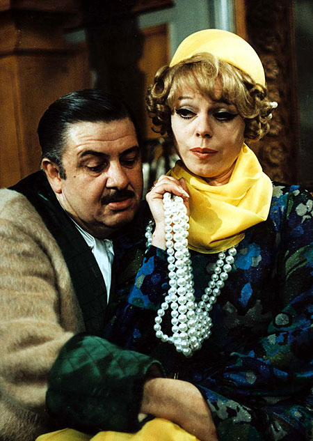 Кадры из Пан, вы вдова (1971)