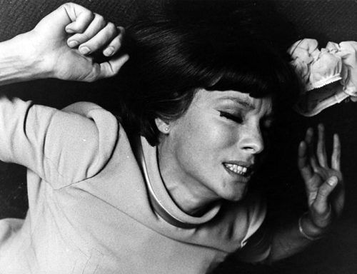 Кадры из Ритуал (1969)