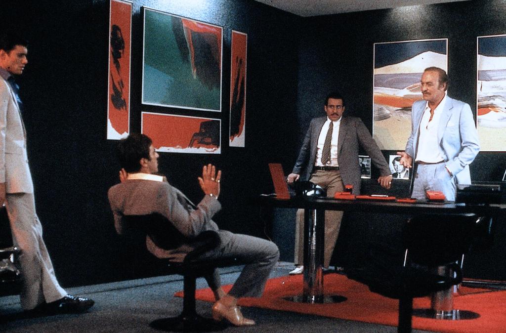 Лицо со шрамом (1983)