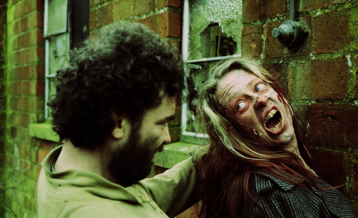 Кадры из Дневники зомби 2: Мир мертвых (2011)