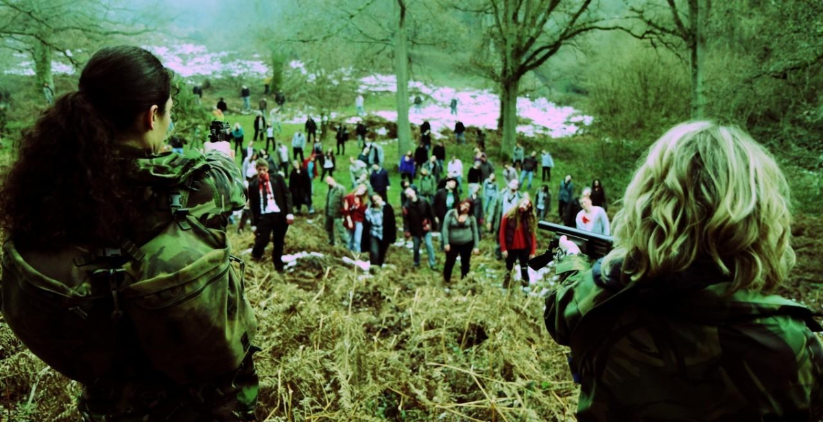 Кадры из Дневники зомби 2: Мир мертвых (2011)