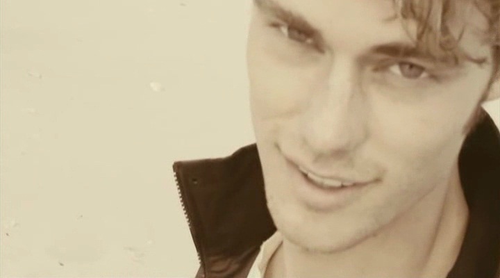 Необитаемый (2010)