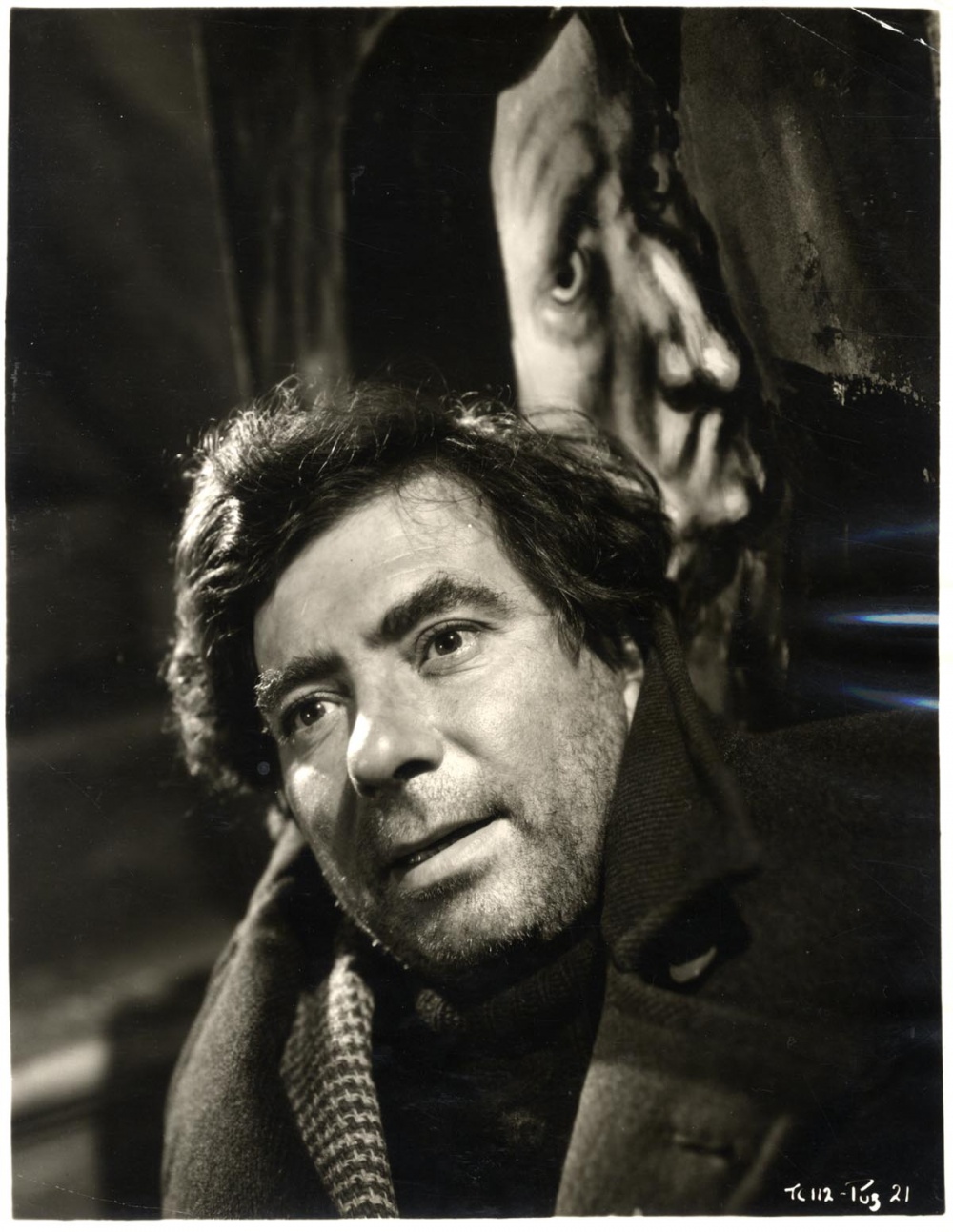 Кадры из Выбывший из игры (1947)