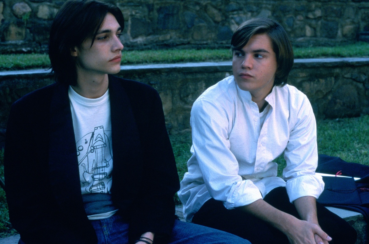 Вымышленные герои (2004)