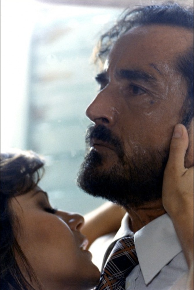 Кадры из Запах женщины (1974)