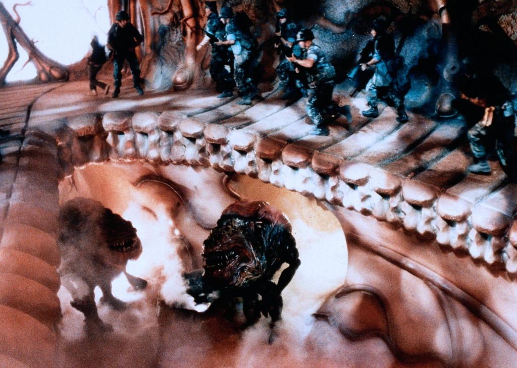 Пришельцы с Марса (1986)