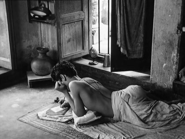 Кадры из Непокоренный (1957)