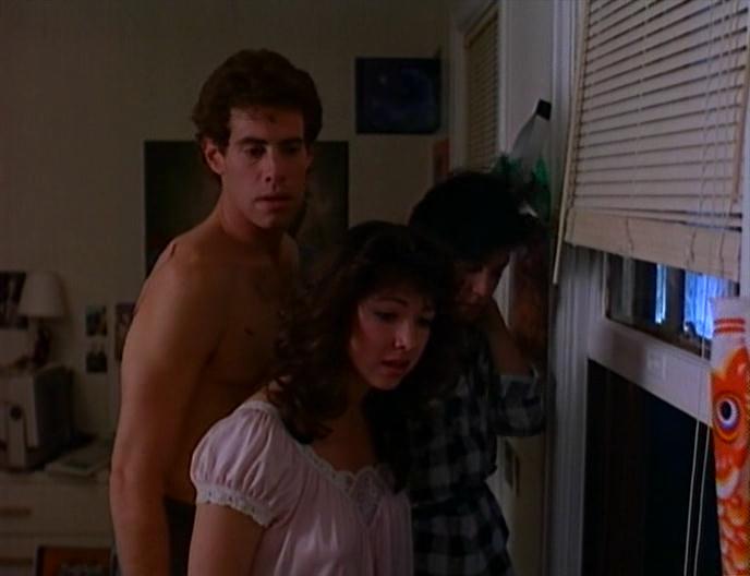 Резня в женской общаге (1987)