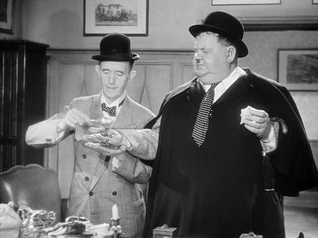 Кадры из Утопия (1951)