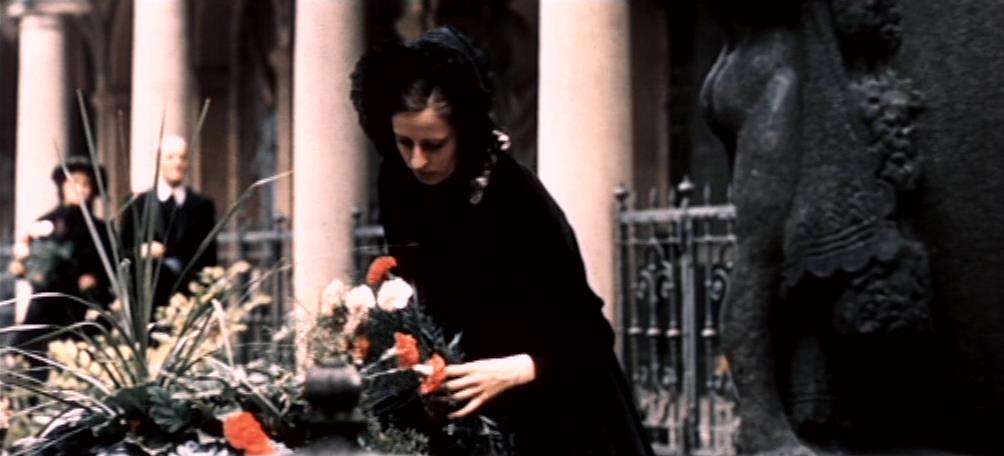 Кадры из Вооружен и очень опасен (1978)