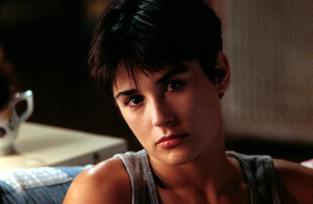 Кадры из Привидение (1990)