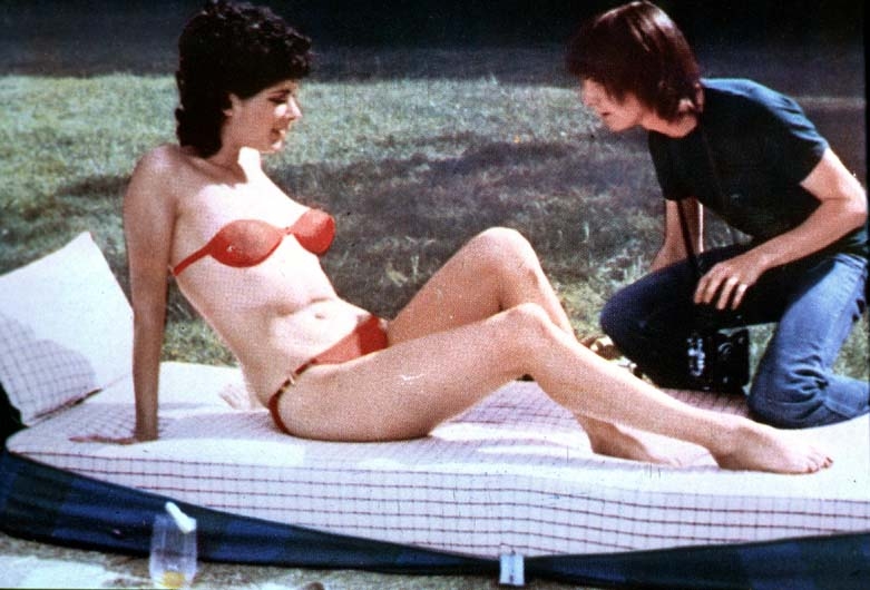 Кадры из Скандал в провинции (1975)