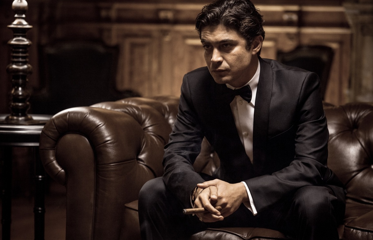 Осведомитель (2013)