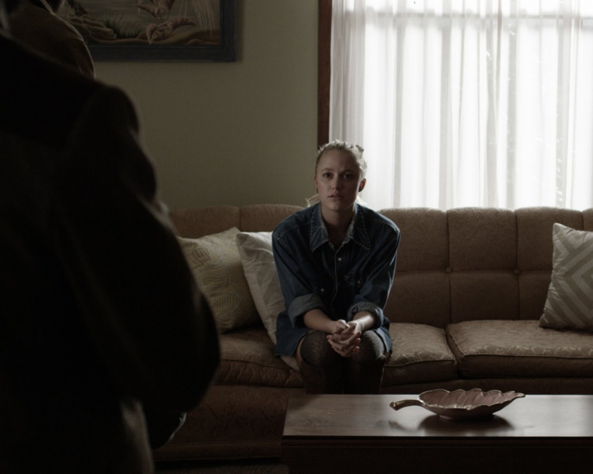 Кадры из Запах дождя и молнии (2017)