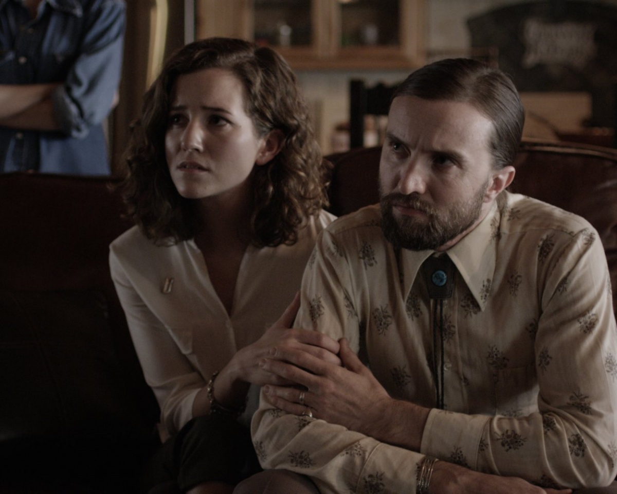 Кадры из Запах дождя и молнии (2017)