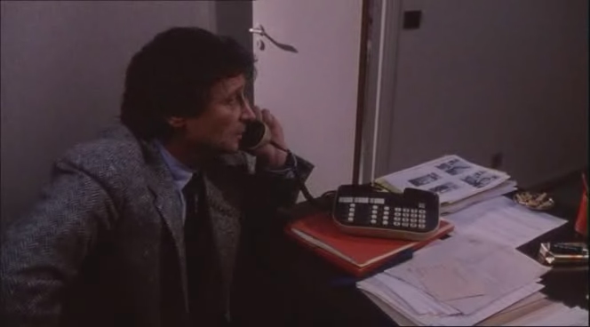 Нож у горла (1986)