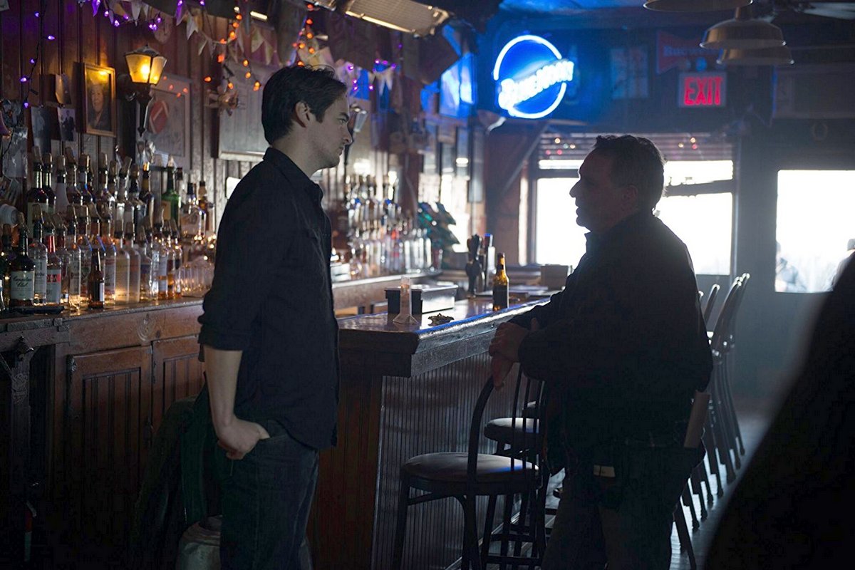 Кадры из Девушка, которая придумала поцелуи (2017)