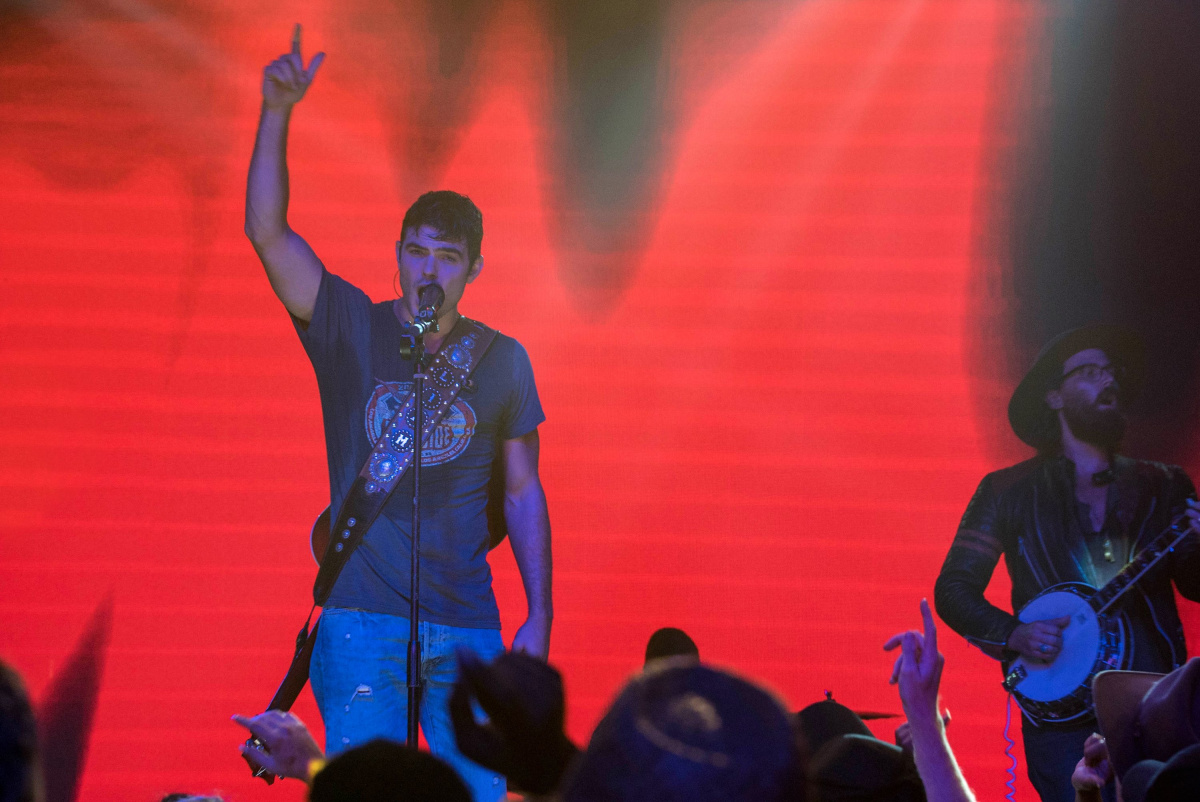 Кадры из Навсегда моя девушка (2018)