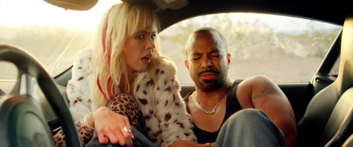 От этого песок становится красным (2016)