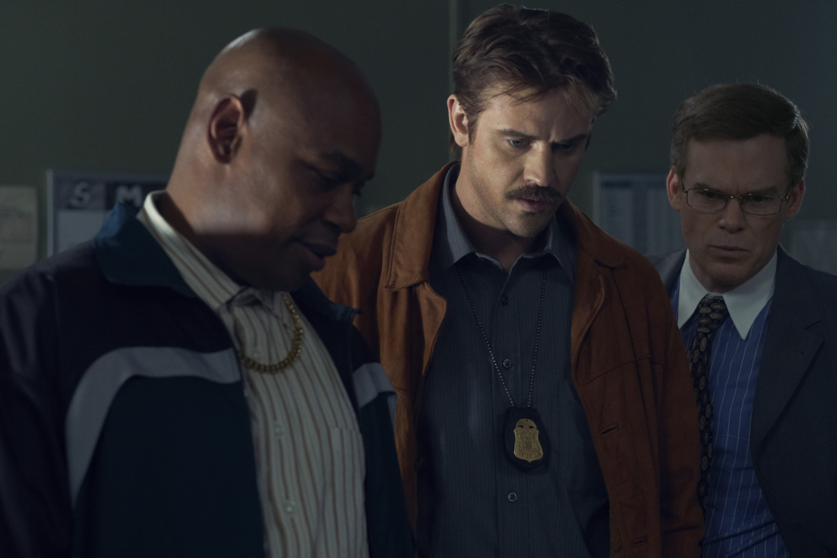 В тени Луны (2019)