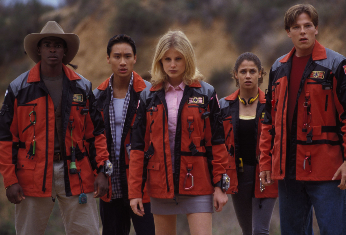 Кадры из Могучие рейнджеры 8: Успеть на помощь (2000)