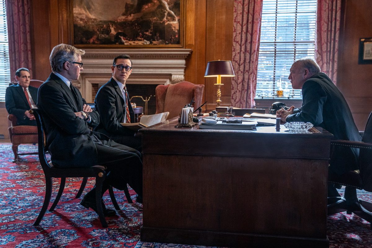 Кадры из Суд над чикагской семеркой (2020)