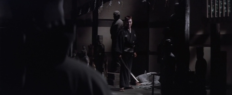 Нэмури Кёсиро 12: Дворцовый зверинец (1969)