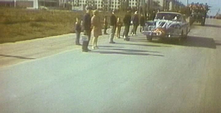 Кадры из Русское поле (1972)